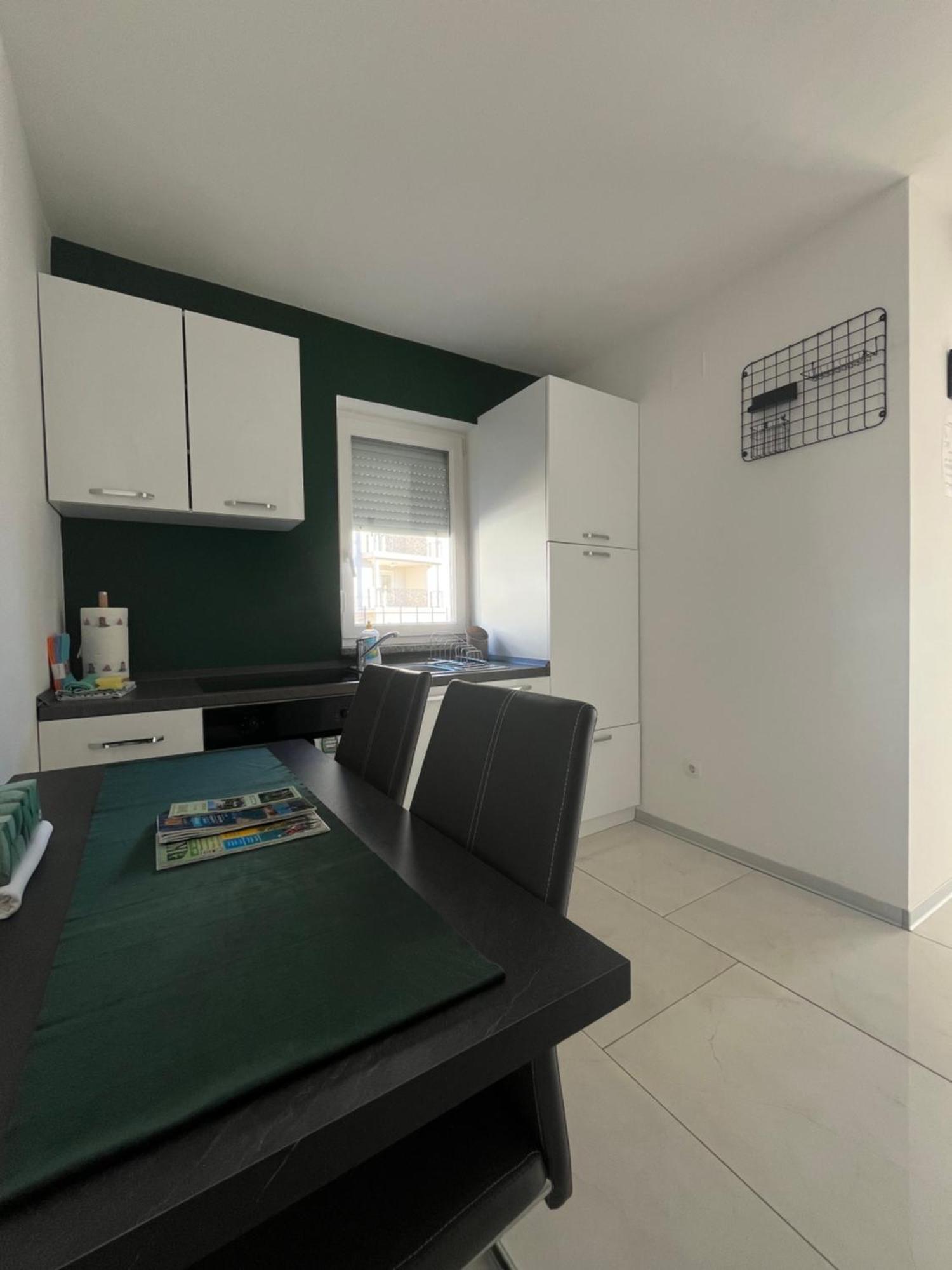 Apartments Ostojic Крк Екстер'єр фото